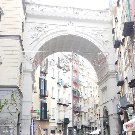 Piacevole Chiaia Apartment *